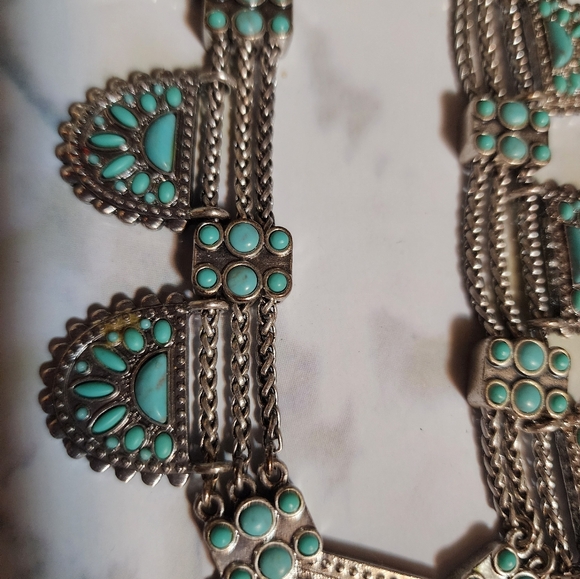 Lucky Brand Aqua and Silver Statement Necklace - Picture 7 of 10